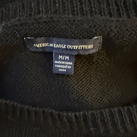 American Eagle Outfitters Black Sweater with Gray Pattern - Picture 3 of 4